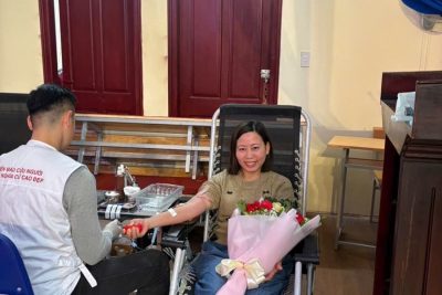 Trường THCS Mỹ Trung tham gia hiến máu tình nguyện năm 2025